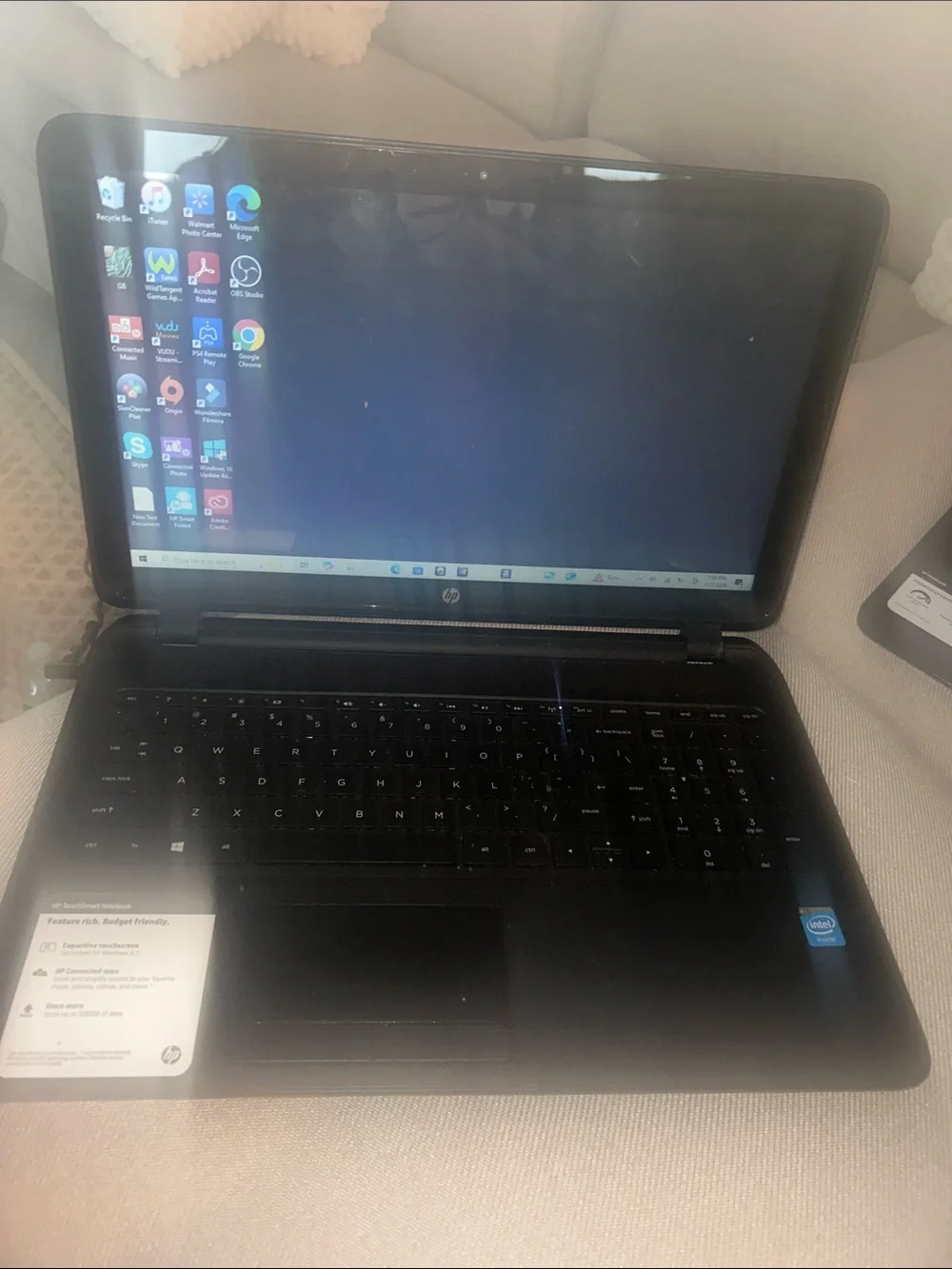 HP Black Touchscreen Laptop with Full Keyboard Numeric Keypad Model: 15-1010wm